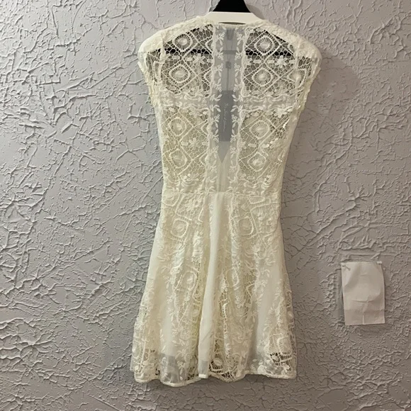 For Love & Lemons NEW Mariposa Mini Dress White XS Embroidered Lace Romantic - Picture 11 of 16